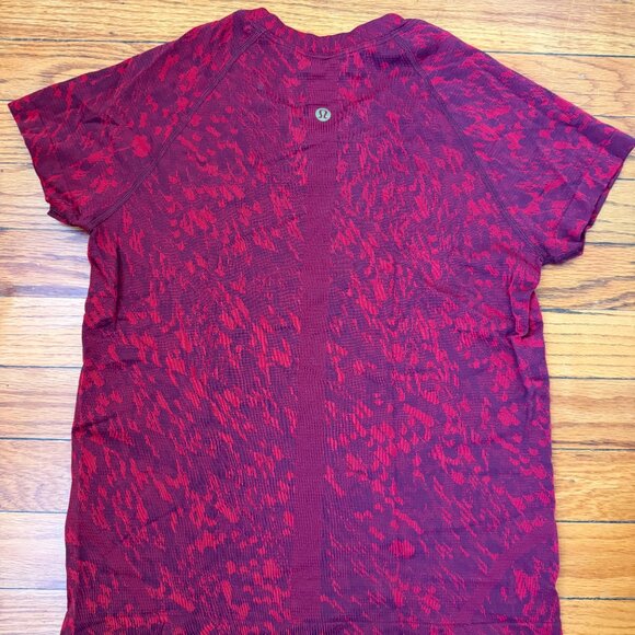 Lululemon Lunar New Year Swiftly Tech Short-Sleeve Shirt 2.0 | Size 6 - Picture 3 of 5